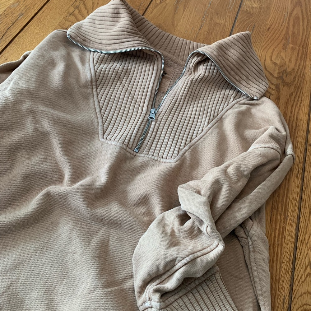 Aerie sweatshirt